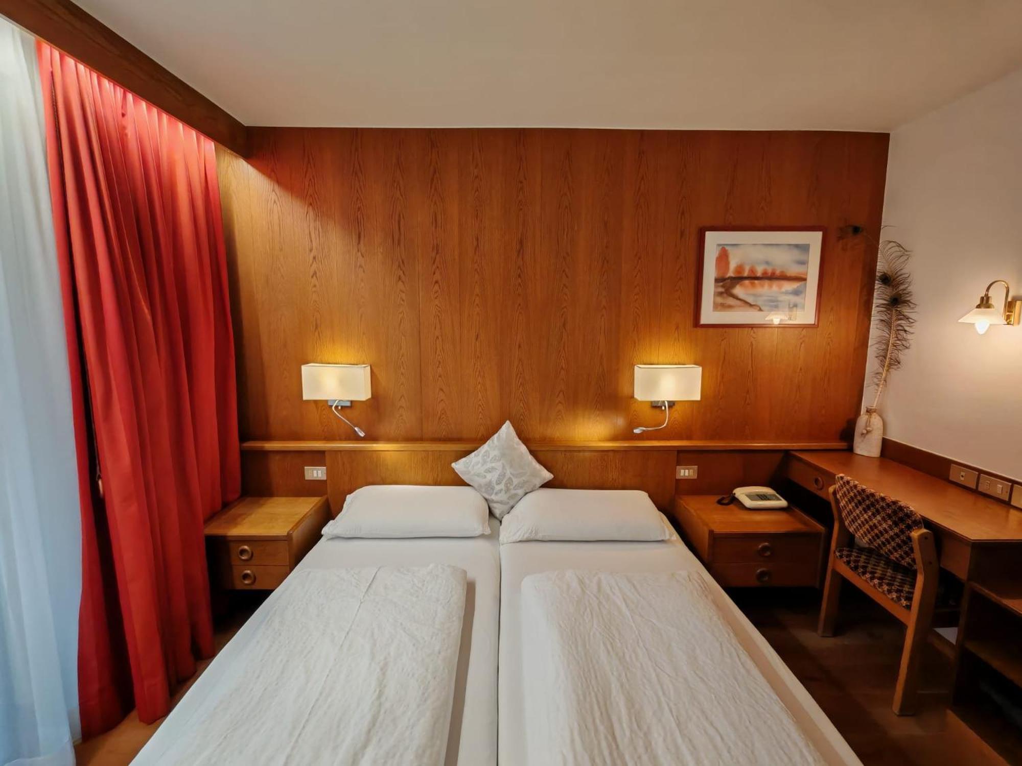 Hotel Alpenblick Sarentino Exterior photo